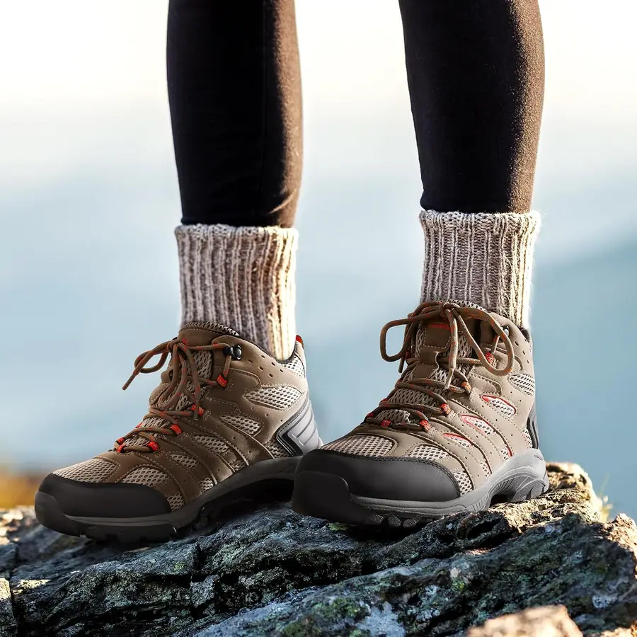 Women's Lightweight Suede Hiking Boots — lightweight & breathable