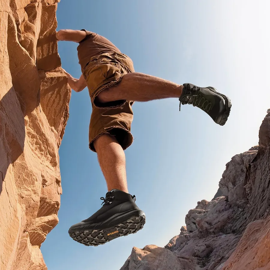 Men's Lightweight Breathable Hiking Boots — waterproof & breathable